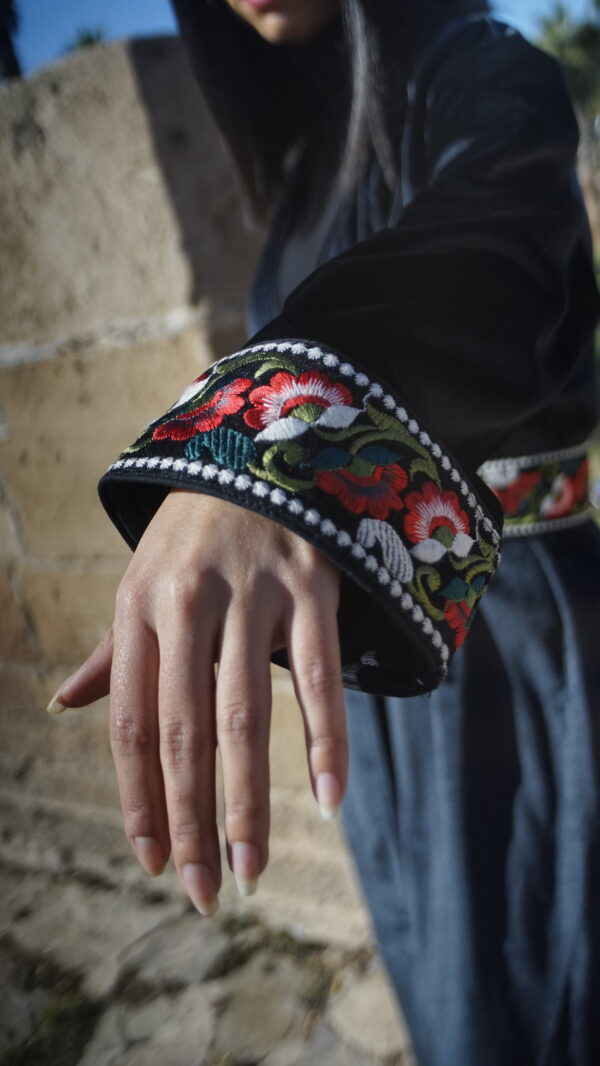 kimono Noir – Image 2